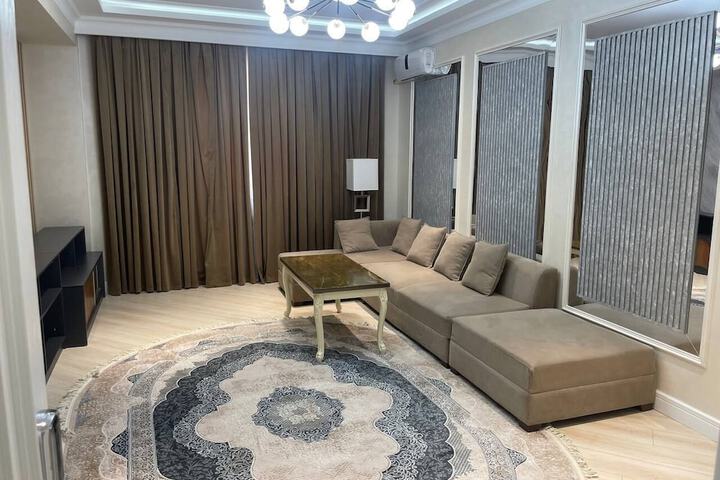 Room 27 of 49
