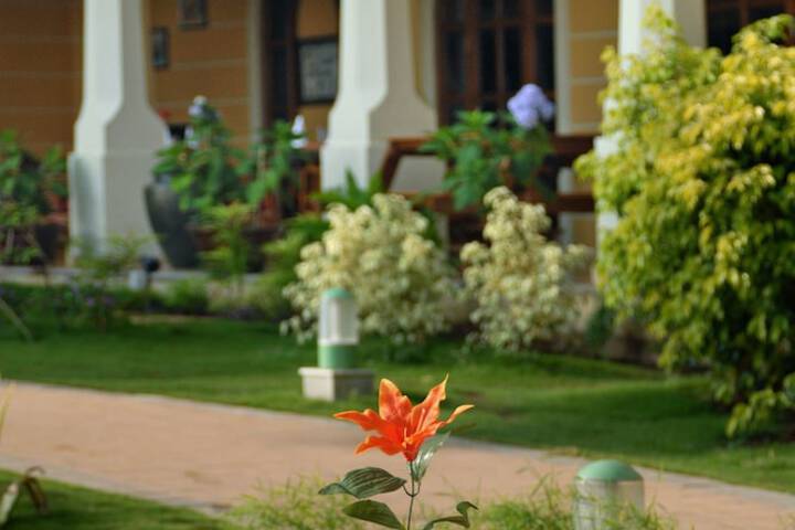Hotel Entry
