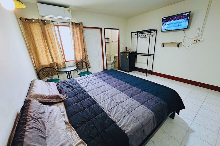 Room 6 of 21