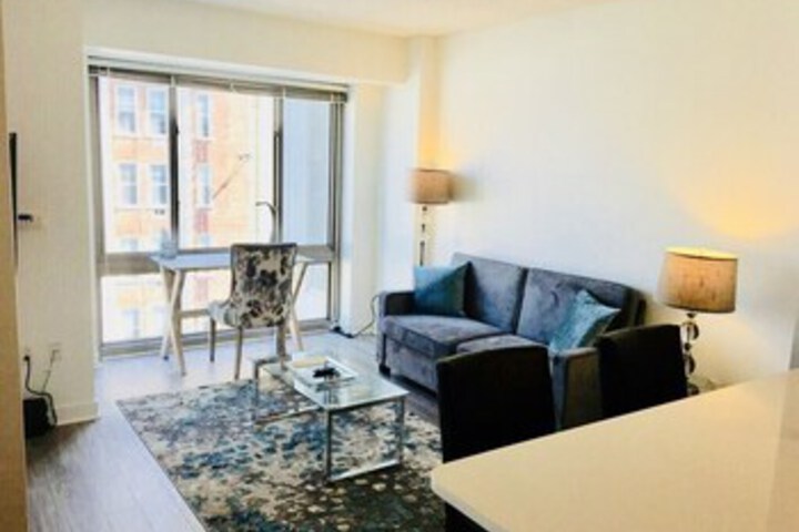 Room 10 of 18