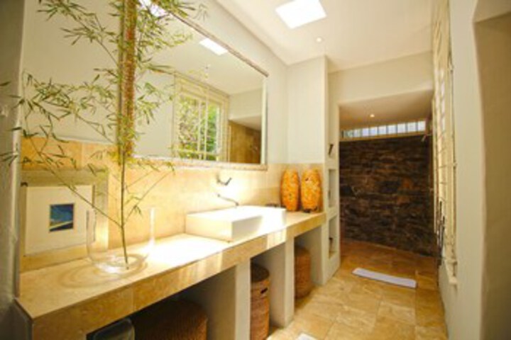 Room 4 of 19