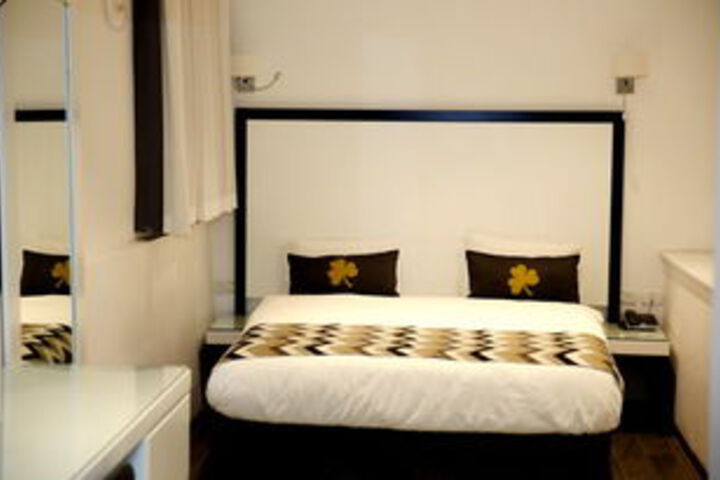 Room 37 of 46