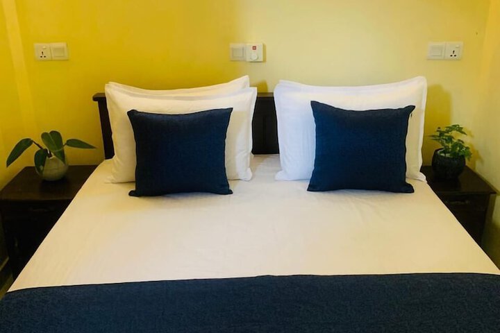 Room 10 of 36