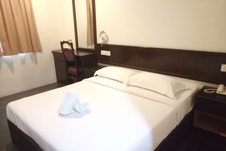 Room 11 of 75