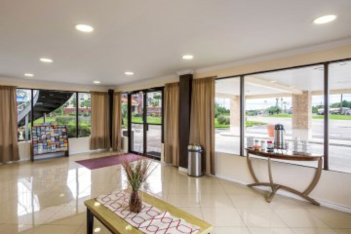 Hotel Interior 5 of 58