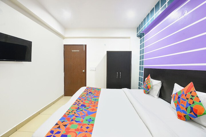 Room 19 of 30
