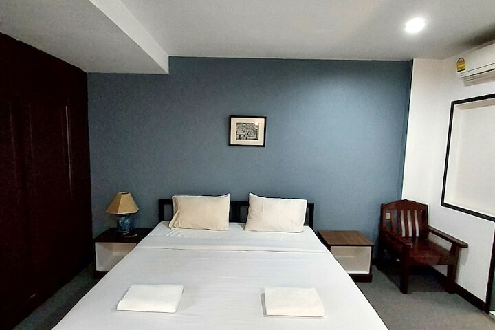 Room 14 of 47