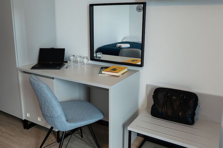 Room 18 of 35