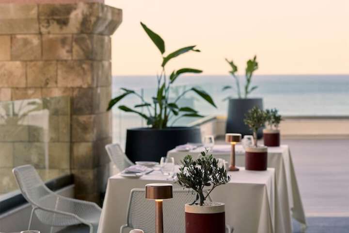 Dining 106 of 168