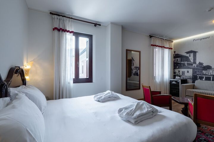 Room 15 of 73