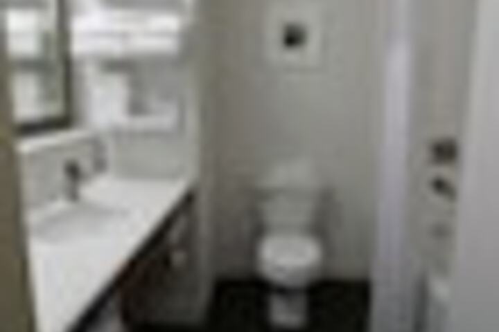 Room 50 of 105