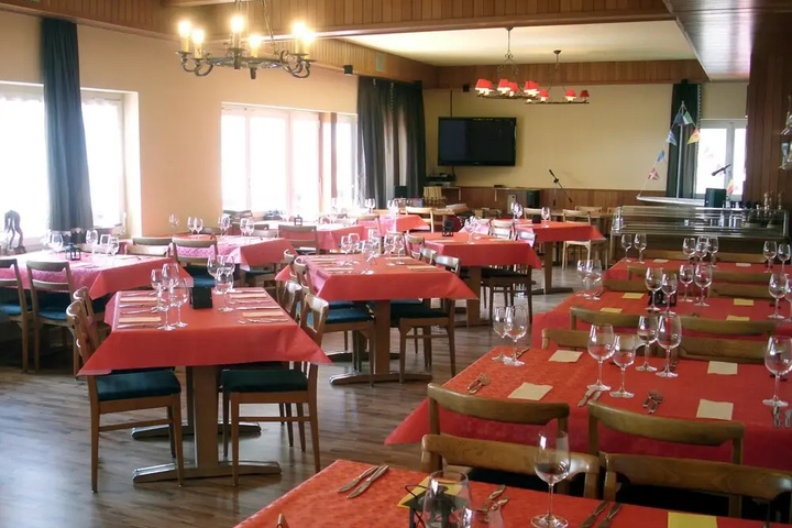restaurant