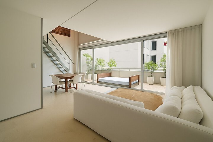 Room 15 of 53