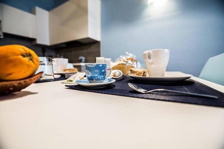 Breakfast/Coffee Service 14 of 58