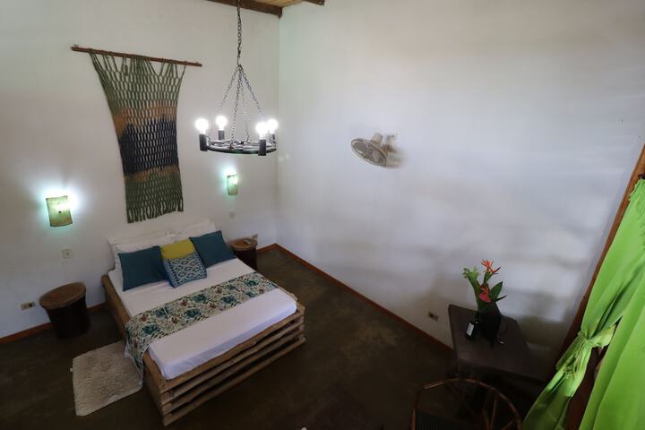 Room 10 of 20