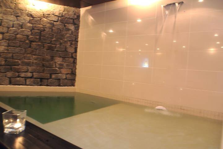 Pool 18 of 48