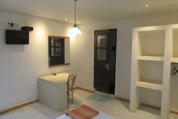 Room 3 of 45