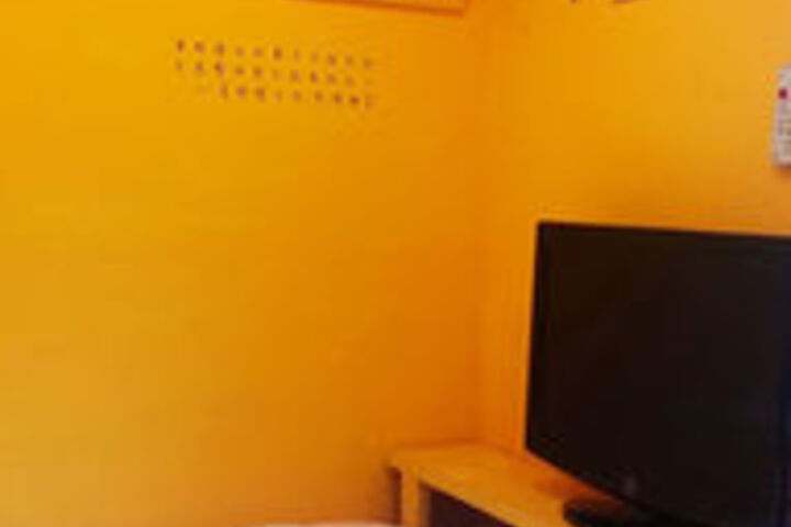 Room 46 of 107