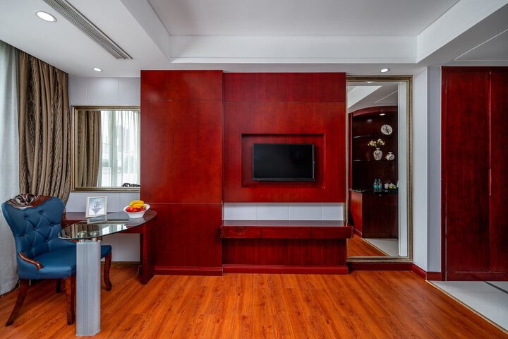 Room 25 of 70