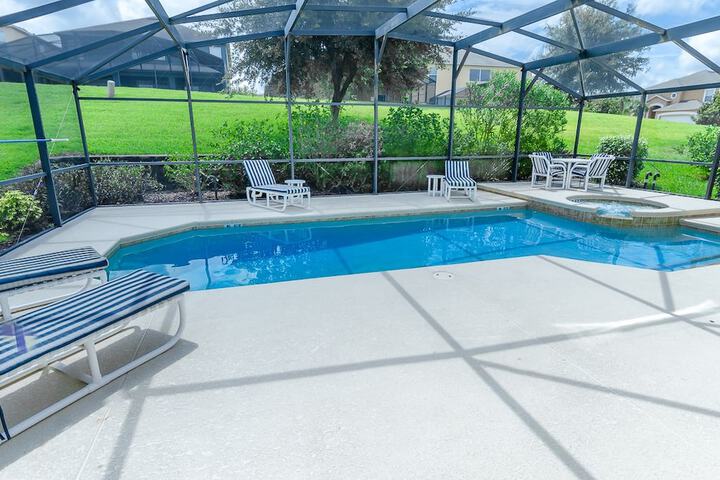 Pool 14 of 27