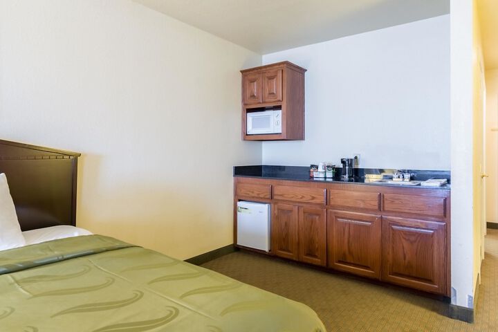 Room 14 of 48