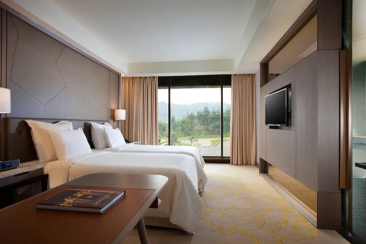 Room 17 of 147