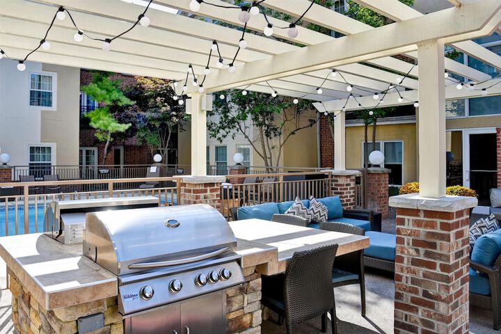 Terrace/Patio 38 of 39