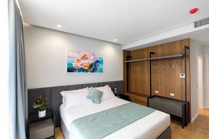 Room 51 of 107