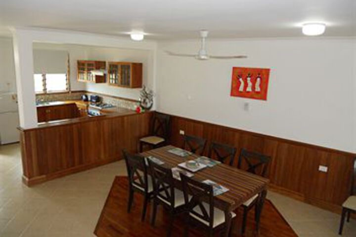 Room 10 of 19