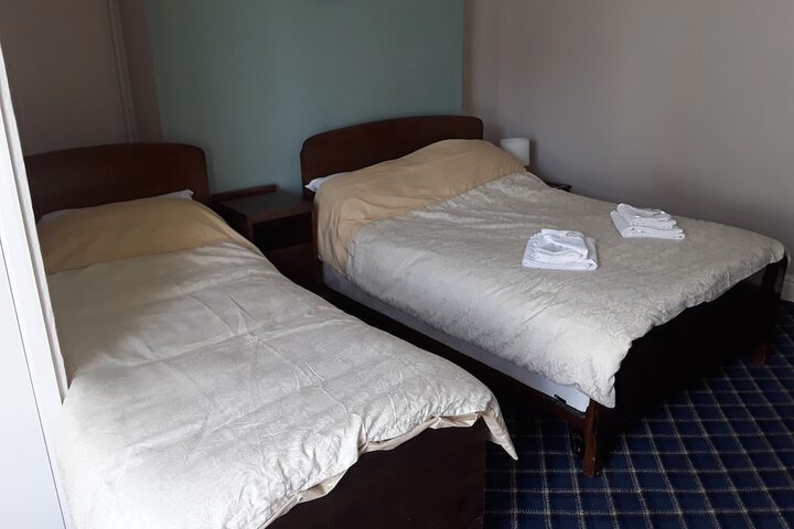Room 5 of 45