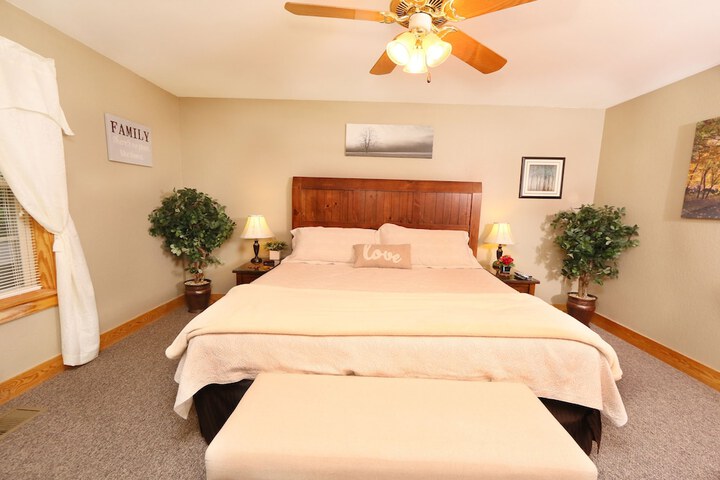 Room 5 of 41