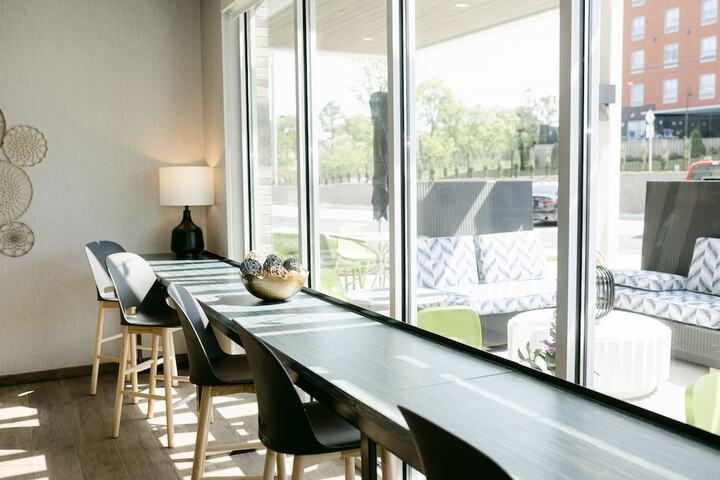 Breakfast area