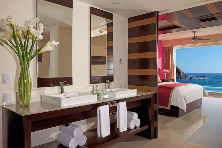 Room 19 of 54