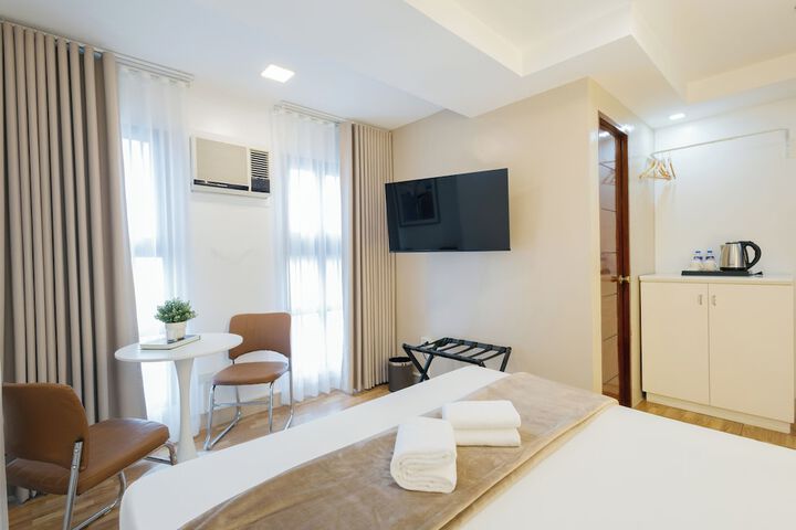 Room 11 of 21