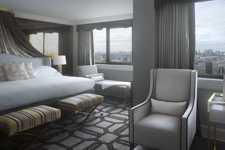 Room 22 of 230