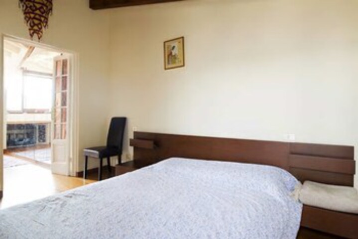 Room 16 of 23