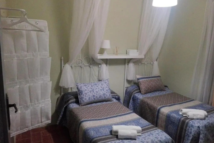 Room 3 of 22