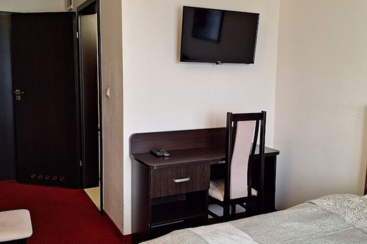 Room 19 of 41