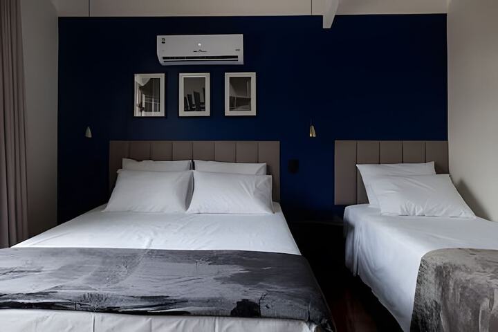 Room 45 of 93