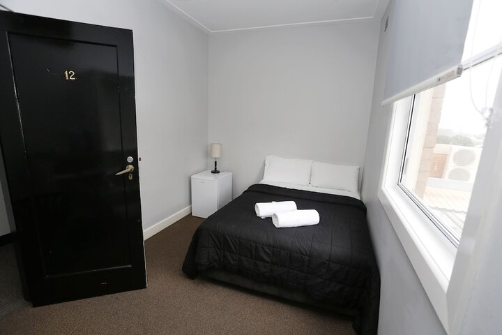Room 2 of 58