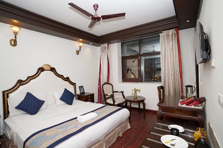 Room 20 of 46