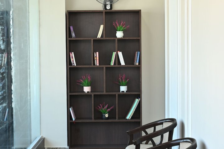 Room 11 of 28