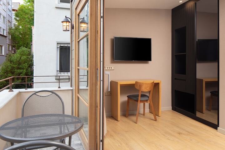 Terrace/Patio 69 of 148