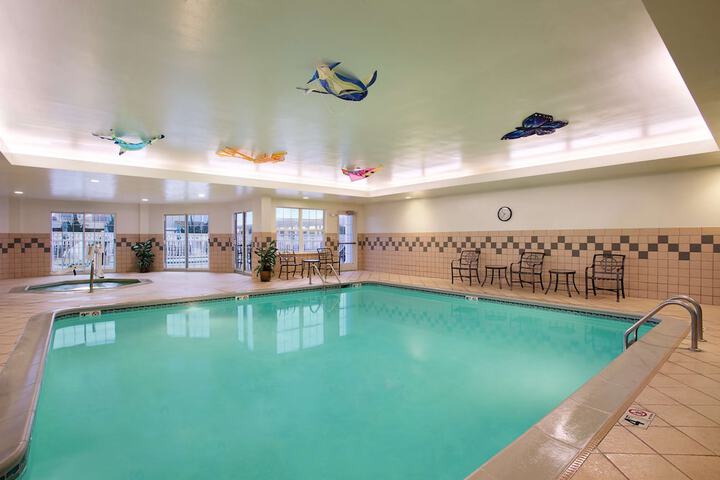 Pool 40 of 67