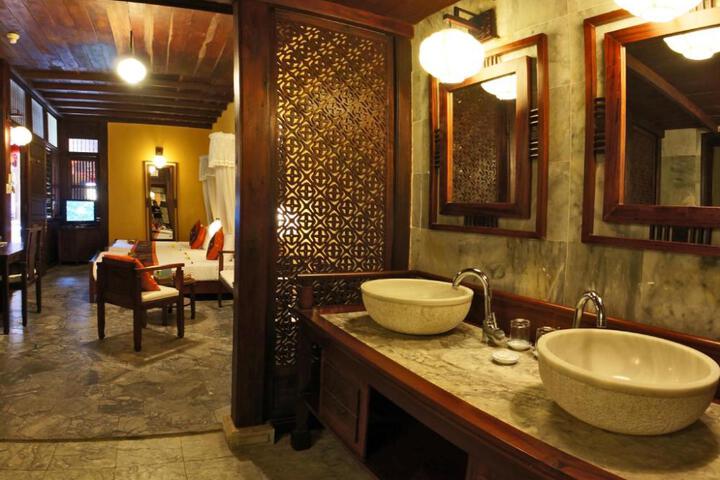 Bath Amenities