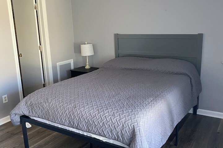 Room 4 of 7