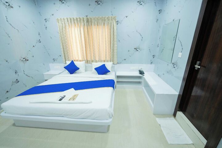 Room 18 of 50
