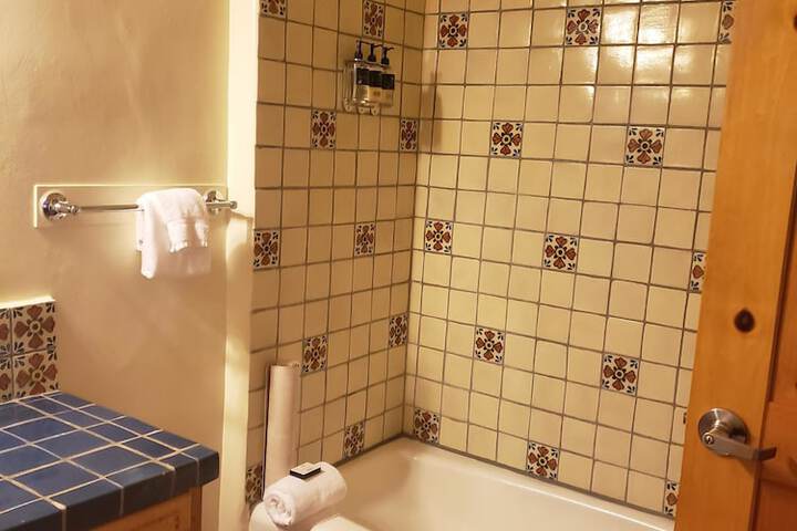 Room 20 of 93