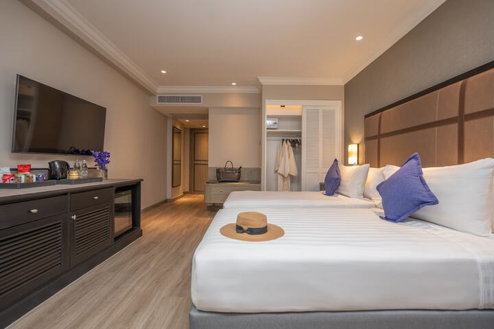 Room 15 of 89
