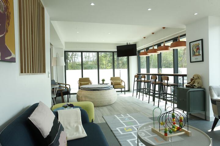 Hotel Interior 10 of 62